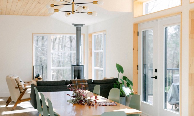 Rosseau Cabin | NEW Nordic style HYGGE cabin with SAUNA & HOT TUB