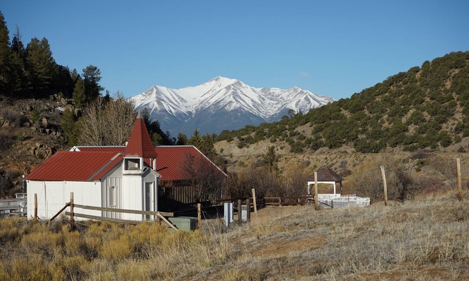 Buena Vista Cottage | New! Perfect Summer Cottage, Min. from Buena Vista, adjacent to National Forest!