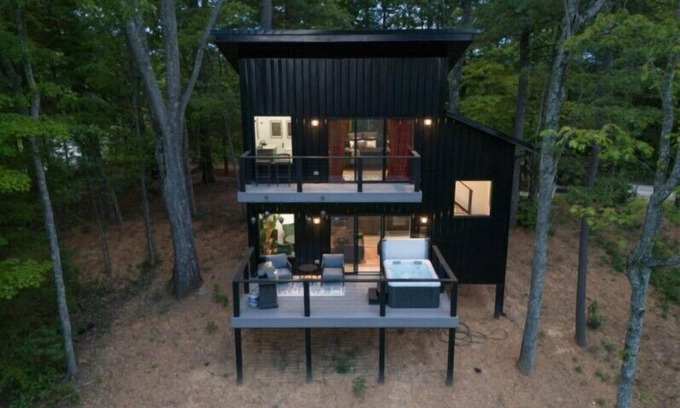 Campton Cabin | New! | Sauna | Hot Tub | King Bed | Sunset View