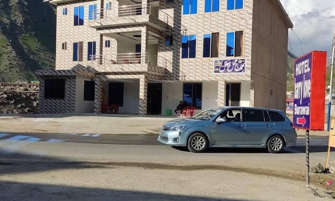 Azad Kashmir Hotel | New Taaj Mahal Hotel Burawai