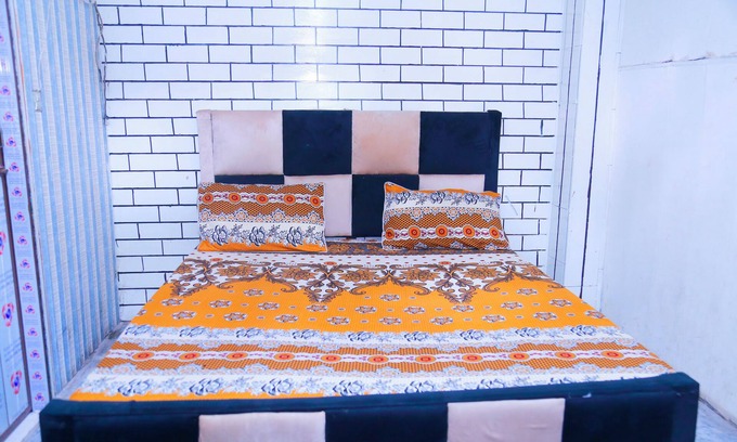 Lahore Hotel | New Taj Hotel
