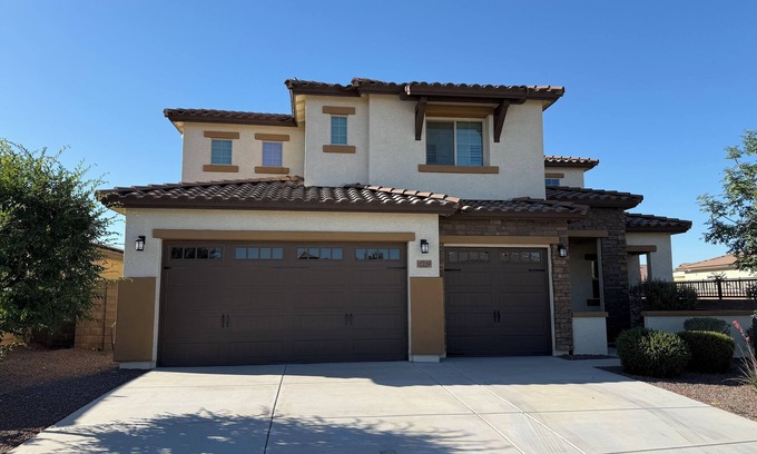 Waddell House | Newly Built family house 3-bedroom in Waddell