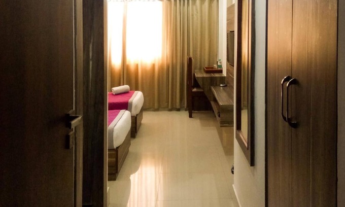 Kozhikode Hotel | Nexstay Crystal Residency
