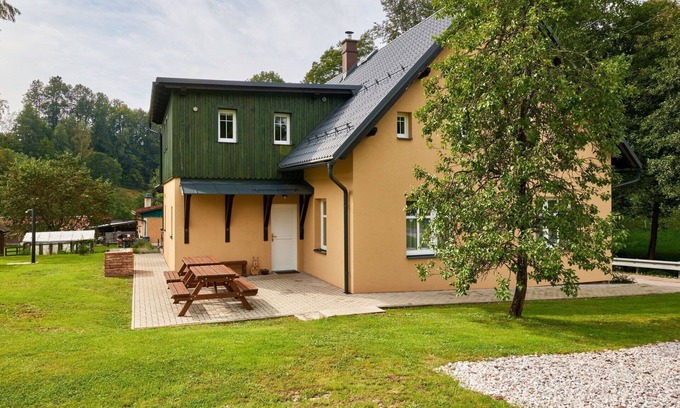 Rudnik Apartment | Nice apartment for 5 guests with WIFI, TV, patio and panoramic view