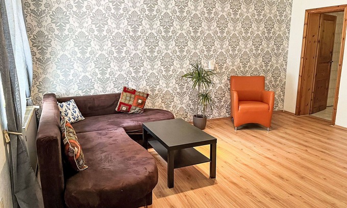 Sudarle Apartment | Nice apartment for 2 people with WIFI, TV, terrace and pets allowed