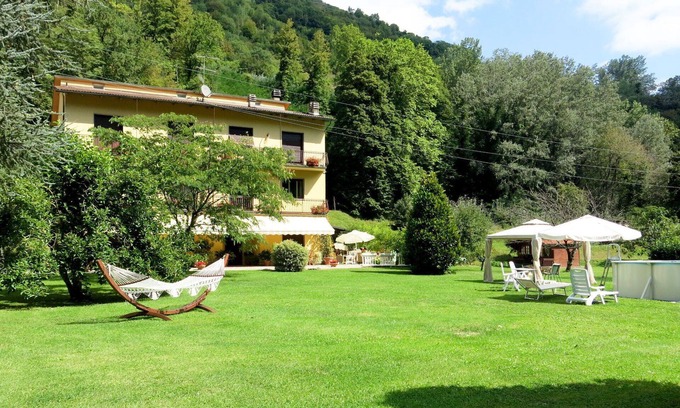 Casoli Apartment | Nice apartment for 6 people with pool, WIFI, hot tub, TV and patio
