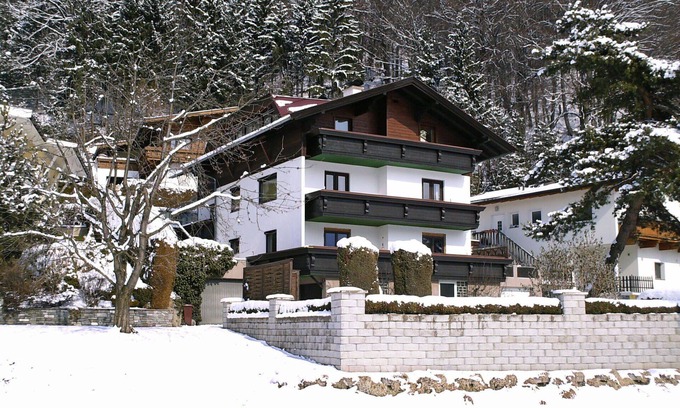 Bad Haering Apartment | Nice apartment for 6 people with WIFI, TV, terrace and panoramic view