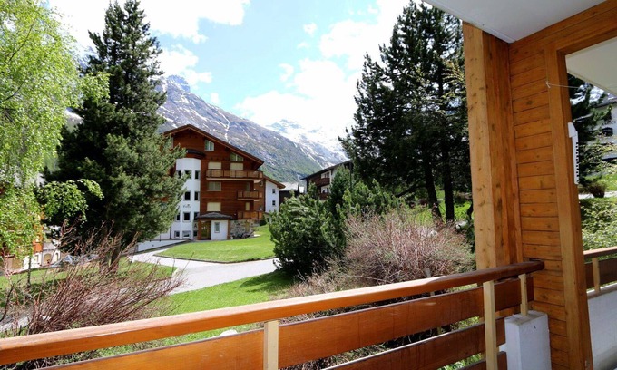 Saas-Fee Apartment | Nice apartment for 8 guests with WIFI, TV and balcony