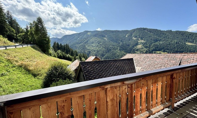 Donnersbach Apartment | Nice apartment for 6 people with WIFI, TV, patio and pets allowed