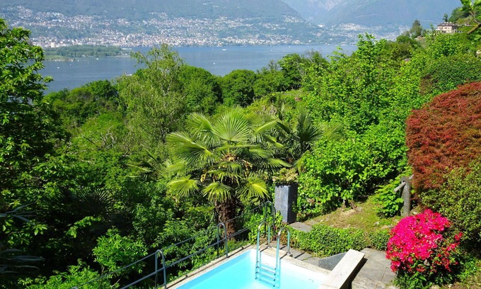 San Nazzaro Apartment | Nice apartment for 4 people with pool, WIFI, TV, patio, pets allowed and panoramic view