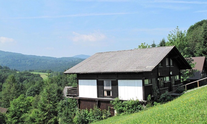 Siegsdorf House | Nice apartment in villa for 4 guests with TV, balcony and pets allowed