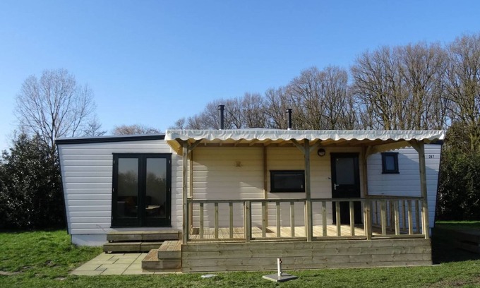 Udenhout Ski Chalet | Nice furnished chalet near the Loonse and Drunense Duinen