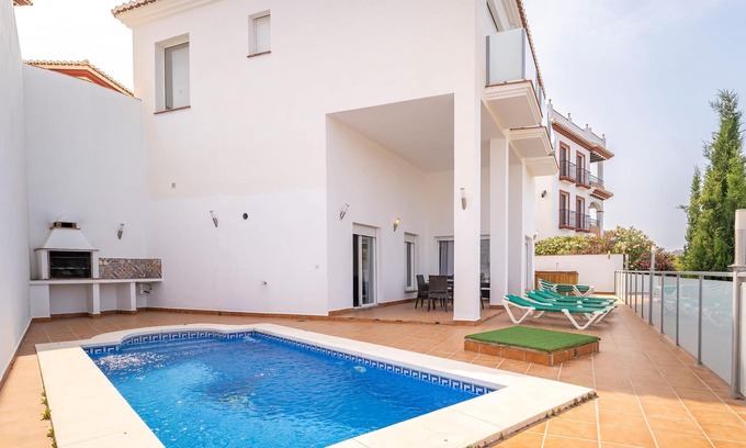 Canillas de Albaida House | Nice home in Canillas de Albaida