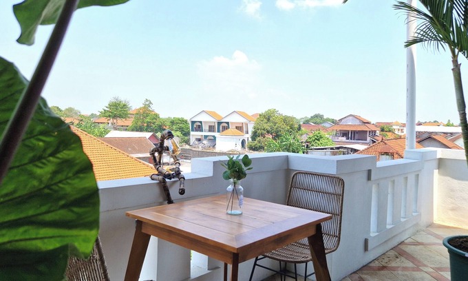 Sunset Road Apartment | Nice Place To Stay