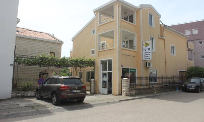 Velji Vinogradi Apartment | NIR Apartments Budva