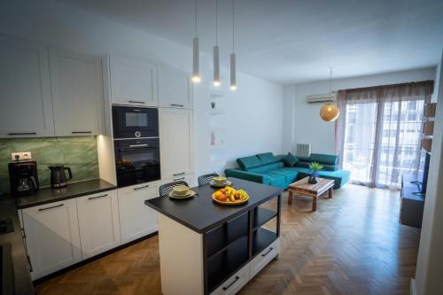 Omonia Apartment | NobleNotes - Isabella Suite Central Athens