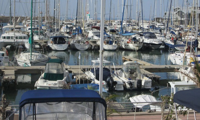 Herzliya Pituach Apartment | Nomi Suites