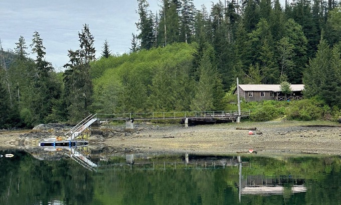 Nootka Island House | Nootka Island Fishing Cabin