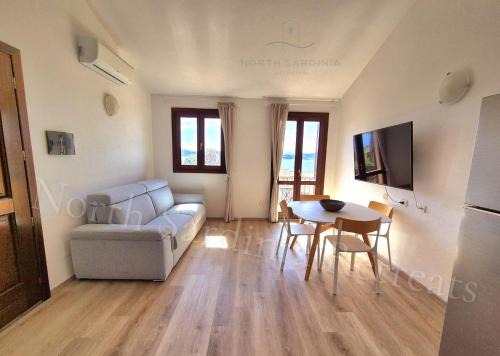 La Maddalena Apartment | North Sardinia Retreats - Weber Appartamento