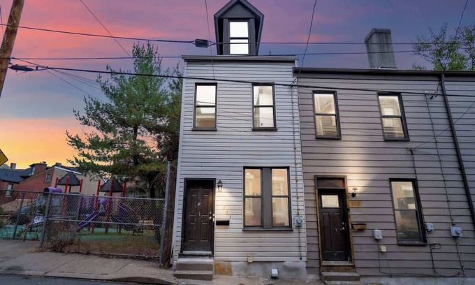 Central Northside House | North Shore 3 Bedroom Home w/Back Yard