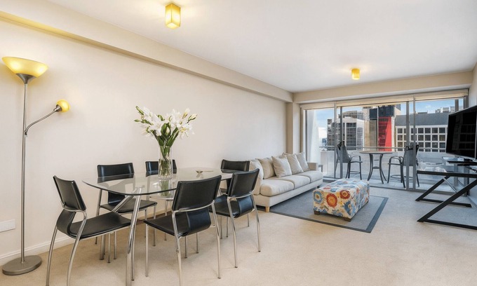 North Sydney Apartment | North Sydney - BS901 Berry Street - Modern 1BR with Balcony in the Heart of North Sydney CBD