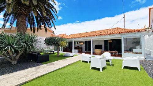 Porto Santo House | Nossa Casa by Casas dos Lebre