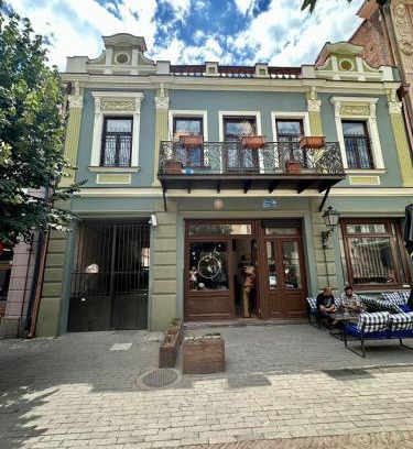 Chugureti Apartment | Nova Charm Apartments - Modern Comfort in the Heart of Tbilisi Old Town