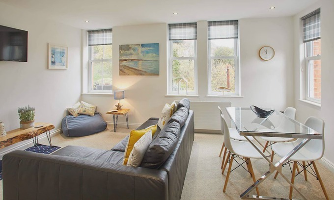 Whitby Apartment | Number 2 at Pannett Apartments
