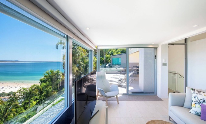 Noosa Heads Apartment | Number One In Hastings Street