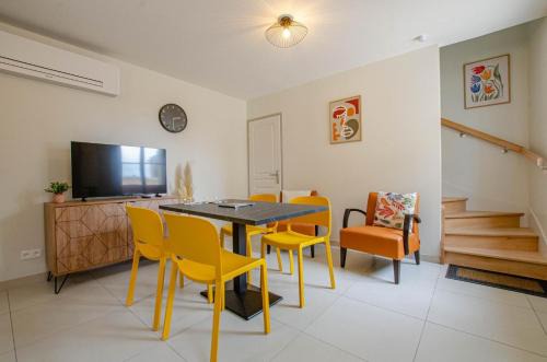 Morvilliers House | Numero 1