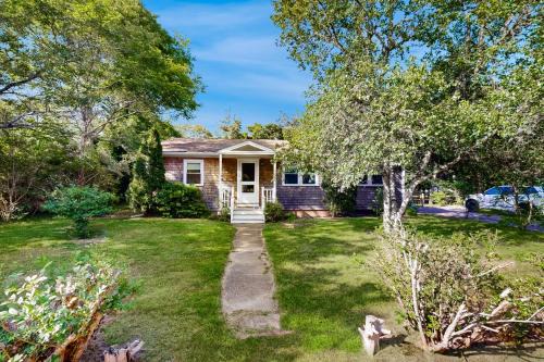 Oak Bluffs House | Oak Bluffs Darling