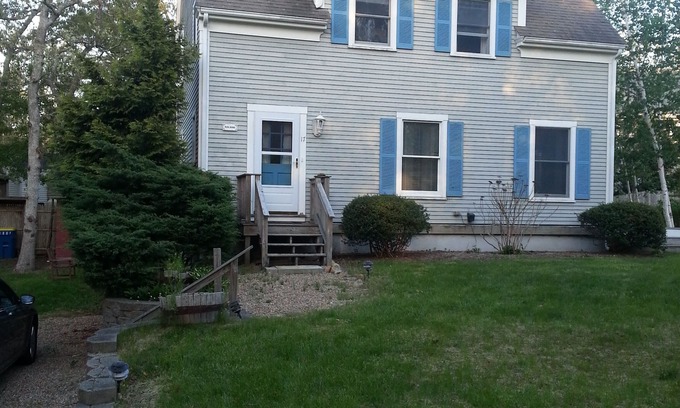 East Chop House | Oak Bluffs Rental - Walk to the Beach