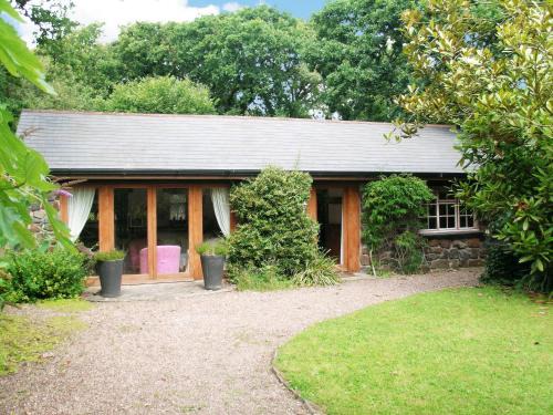 Yelland House | Oaktree Cottage