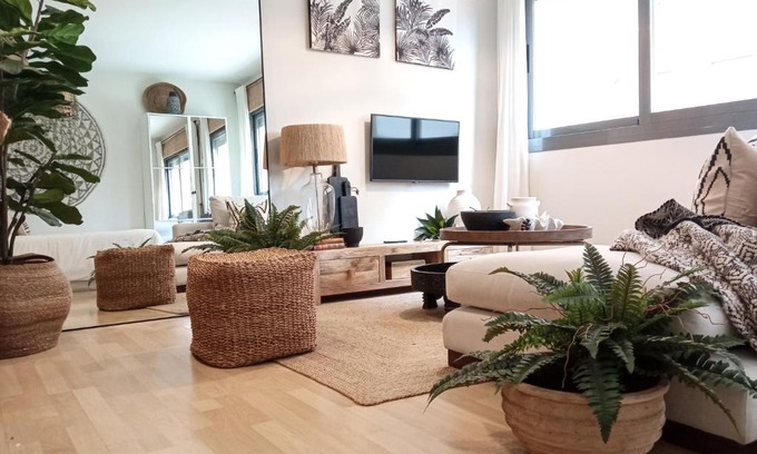 Carretera de Cadiz Apartment | Oasis Pacifico