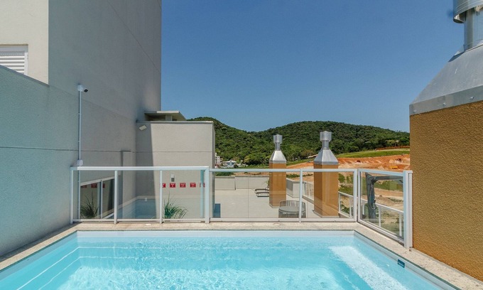 Praia da Armacao do Itapocoroi Apartment | OBP - Condominium With Pool 600m From the Beach