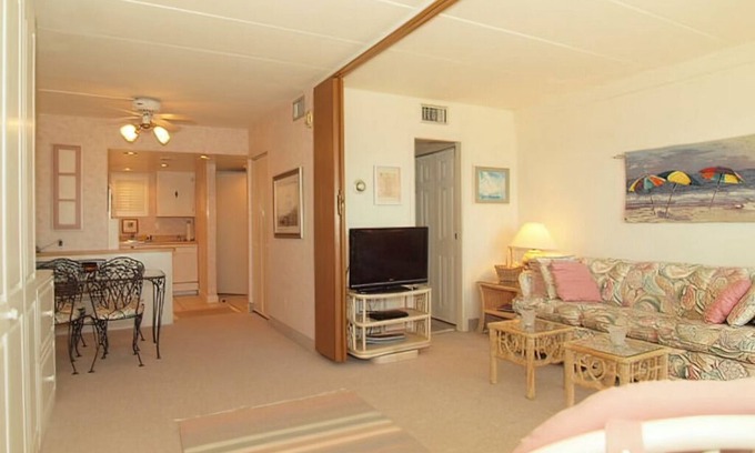 South Rehoboth Condo | OCEAN FRONT CONDO. ENJOY YOUR MORNING COFFEE SITTING ON YOUR PRIVATE BALCONY WATCHING THE SUNRISE.