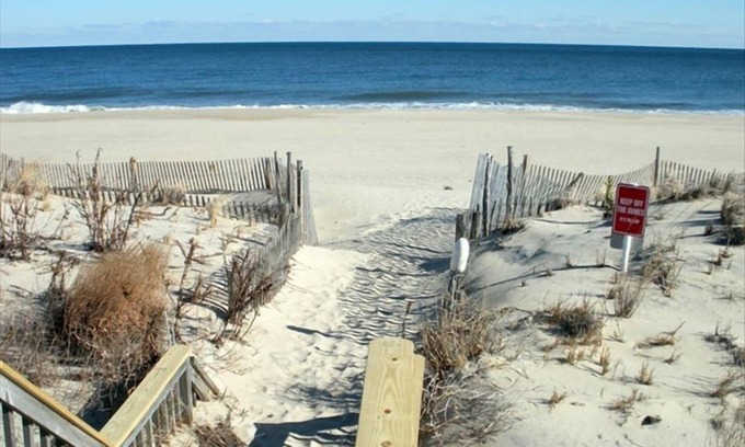 Fenwick Island Condo | Ocean Front Condo - Beach Chairs/umbrella Provided