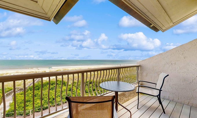 Fernandina Beach Apartment | Ocean Front Hotel Side Condo with Balcony, WiFi & Shared Pool