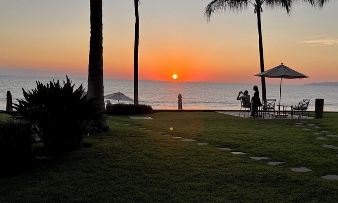 Flamingos Resort | Ocean Front Villa La Estancia 3-bedroom suite 12/13 - 12/20/2025