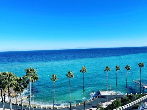 Avalon House | Ocean View Hamilton Cove Villa