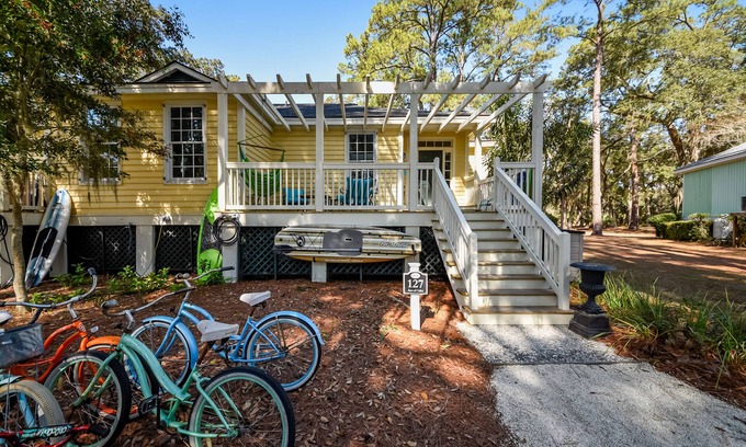 Melrose on the Beach House | Ocean view luxury Cart included with booking and access to amenities provided
