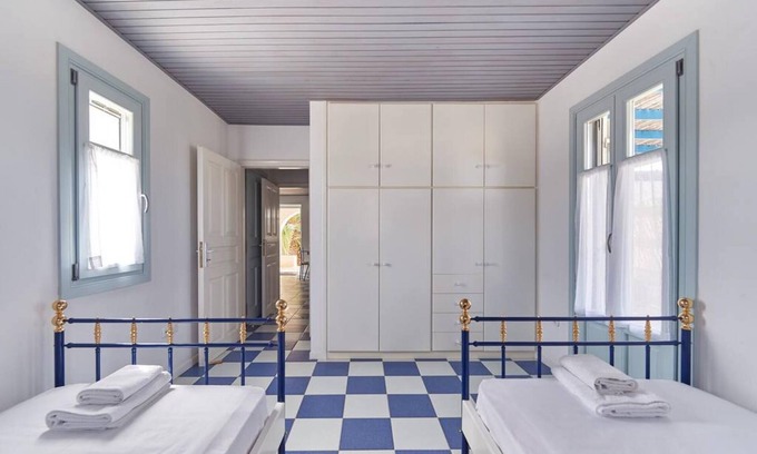 Santa Maria House | Ocean Villa in Paros
