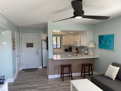 Butler Beach Apartment | Ocean Village Club B-17