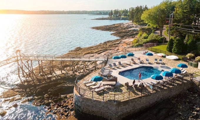 Boothbay Harbor Apartment | Oceanfront 2Q Rm | Coastal Vibe | No Hidden Fees