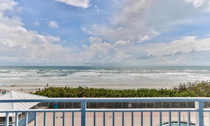 New Smyrna Beach Apartment | Oceanfront Coconut Palms Condo! 1-1 With Stunning Views