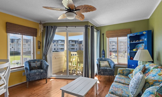 Morehead City Condo | OCEANFRONT COMPLEX, CONDO IS NEAR OUTDOOR POOL & WATERSLIDE. BEACH ACCESS