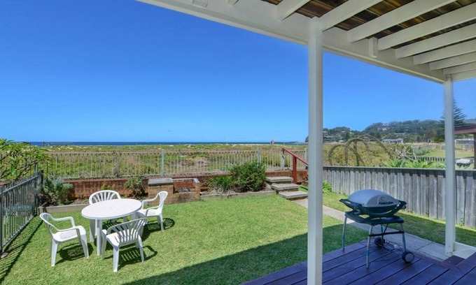 Avoca Beach Apartment | Oceanside - Pet Friendly Beachside Accommodation