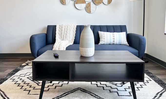 Des Moines Apartment | ✧Odyssey at Keystone | Stylish 1BD Apartment✧