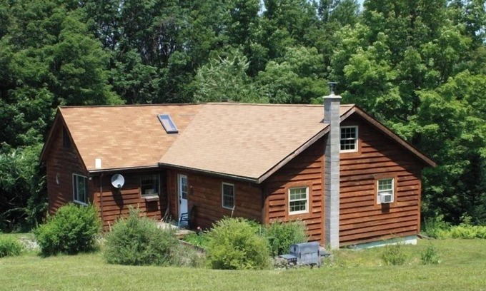 Middlebury Center Cabin | OFF THE BEATEN PATH BEAUTIFUL PRIVATE CABIN WIFI WELLSBORO OCTOBER FOLIAGE PETS