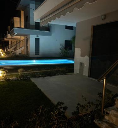 Ofrinion Apartment | Ofriniou Heaven - 200m from the Beach - Swimming Pool Access - Starlink WIFI